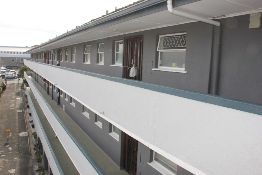 To Let 2 Bedroom Property for Rent in Somerset West Western Cape